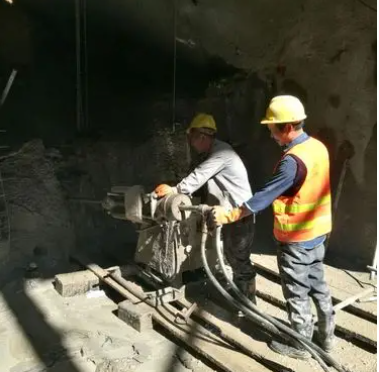 克孜勒苏柯尔克孜水下抗分散灌浆料特点 水下不分散注浆料介绍